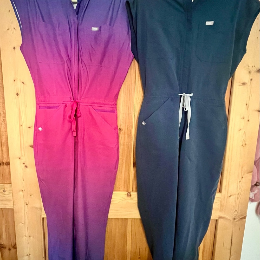 STYLISH FIGS SCRUBS JUMPSUITS!